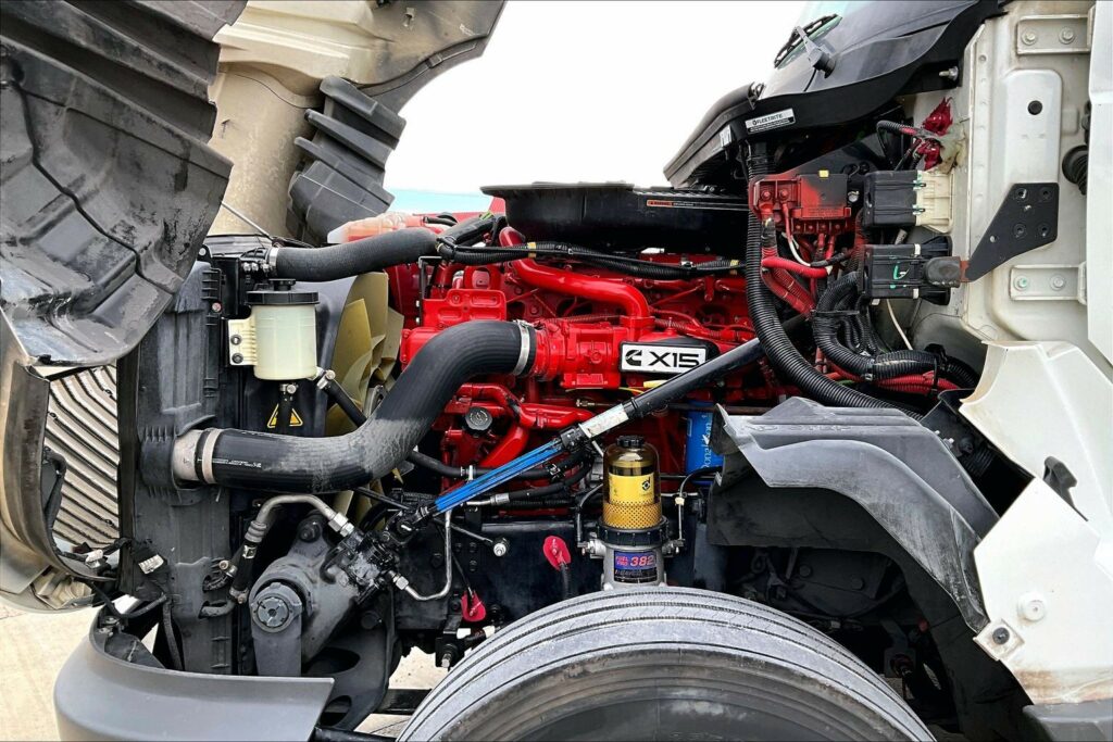 2021 CUM LT625 6×4 Day Cab