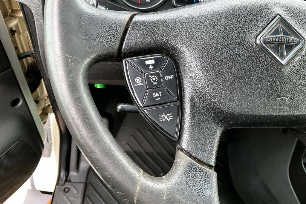 2021 CUM LT625 6×4 Day Cab