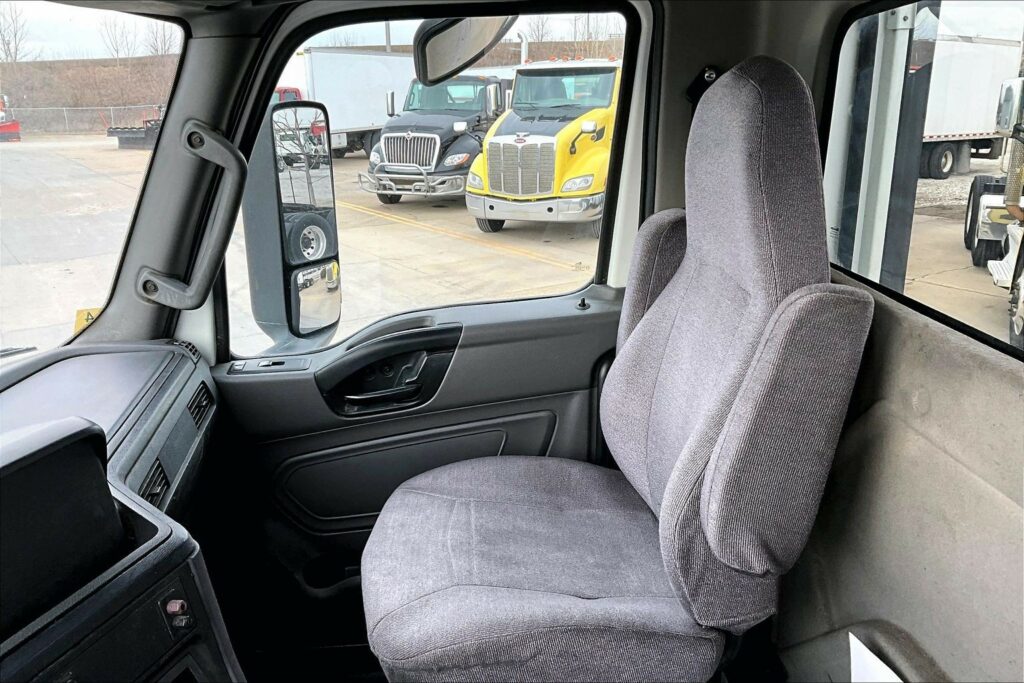 2021 CUM LT625 6×4 Day Cab