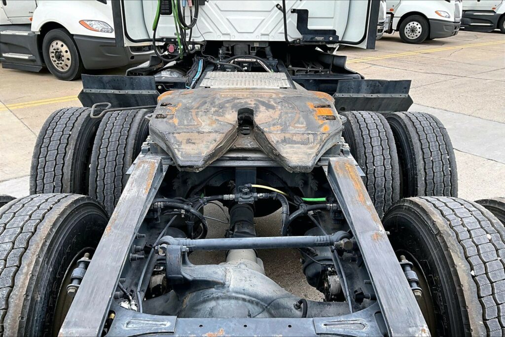 2021 CUM LT625 6×4 Day Cab