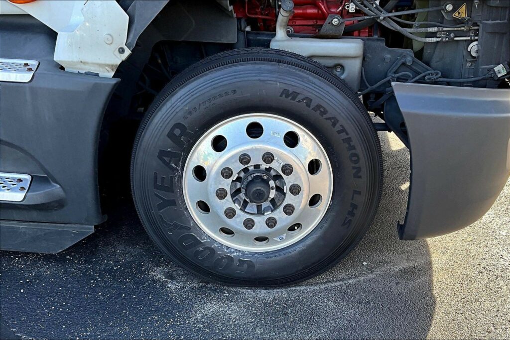 2021 CUM LT625 6×4 Day Cab