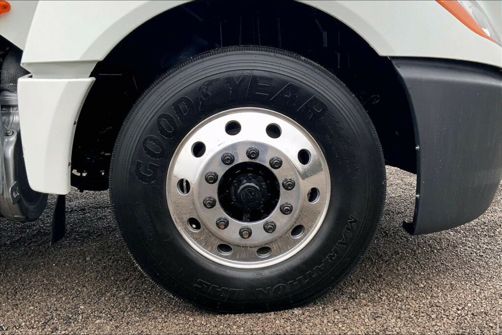 2020 CUM LT625 6×4 Day Cab