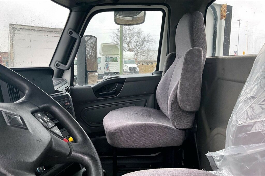 2021 CUM LT625 6×4 Day Cab