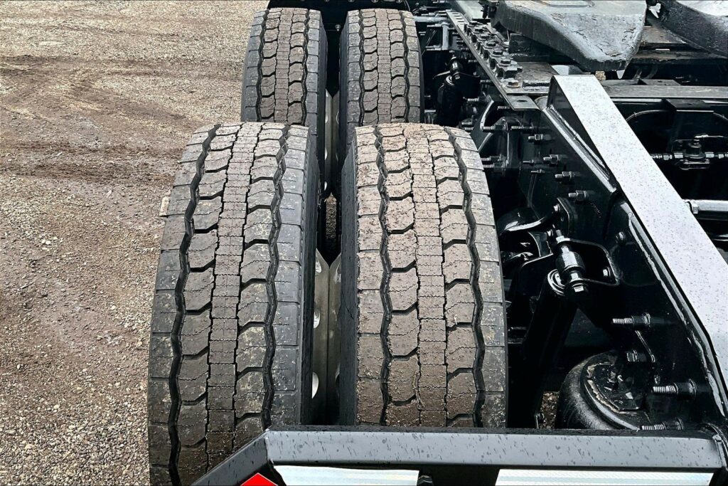 2021 CUM LT625 6×4 Day Cab