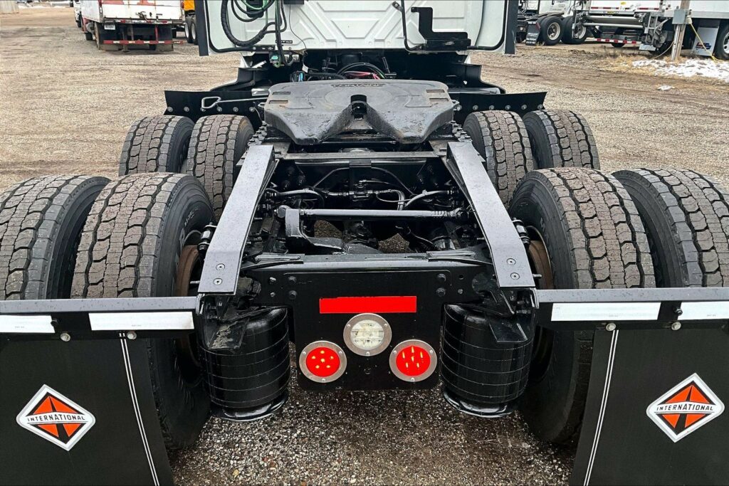 2021 CUM LT625 6×4 Day Cab