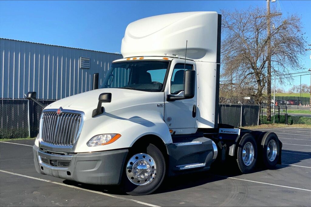 2020 CUM LT625 6×4 Day Cab