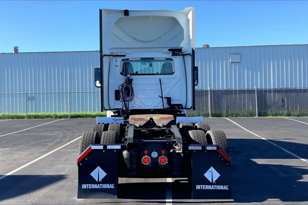 2020 CUM LT625 6×4 Day Cab