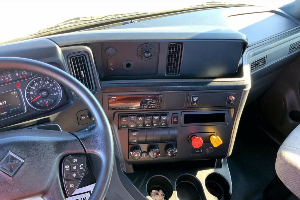 2020 CUM LT625 6×4 Day Cab