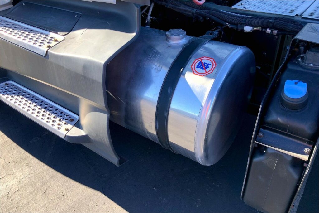 2020 CUM LT625 6×4 Day Cab