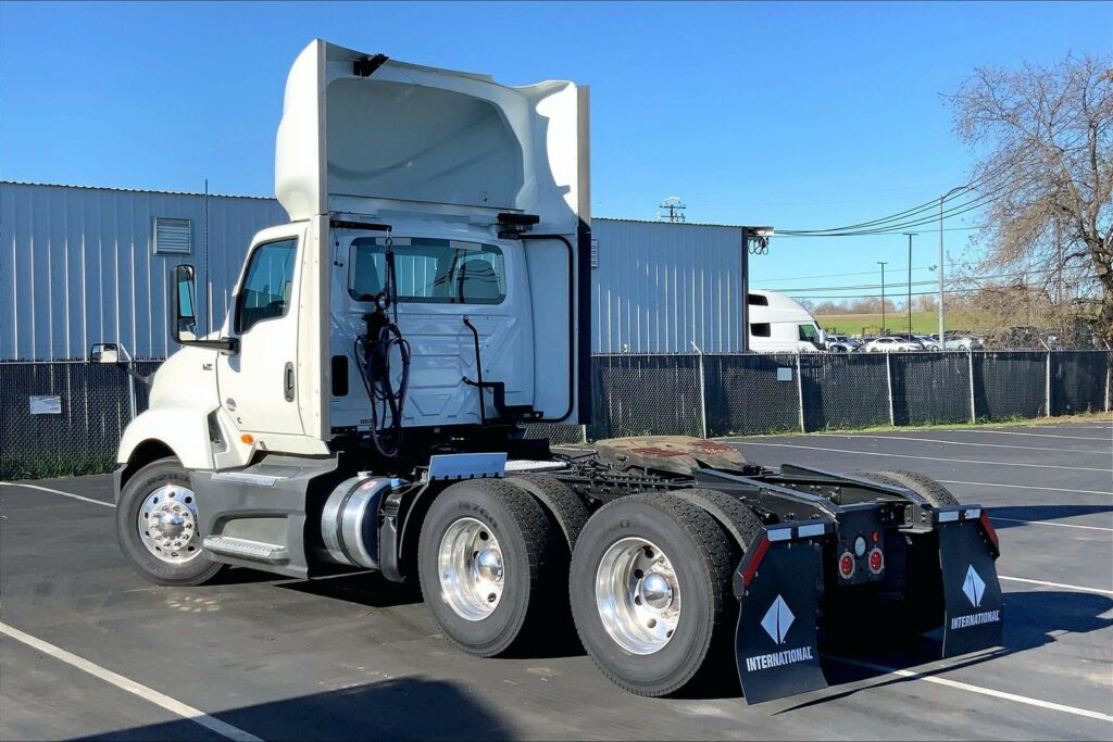 2020 CUM LT625 6×4 Day Cab