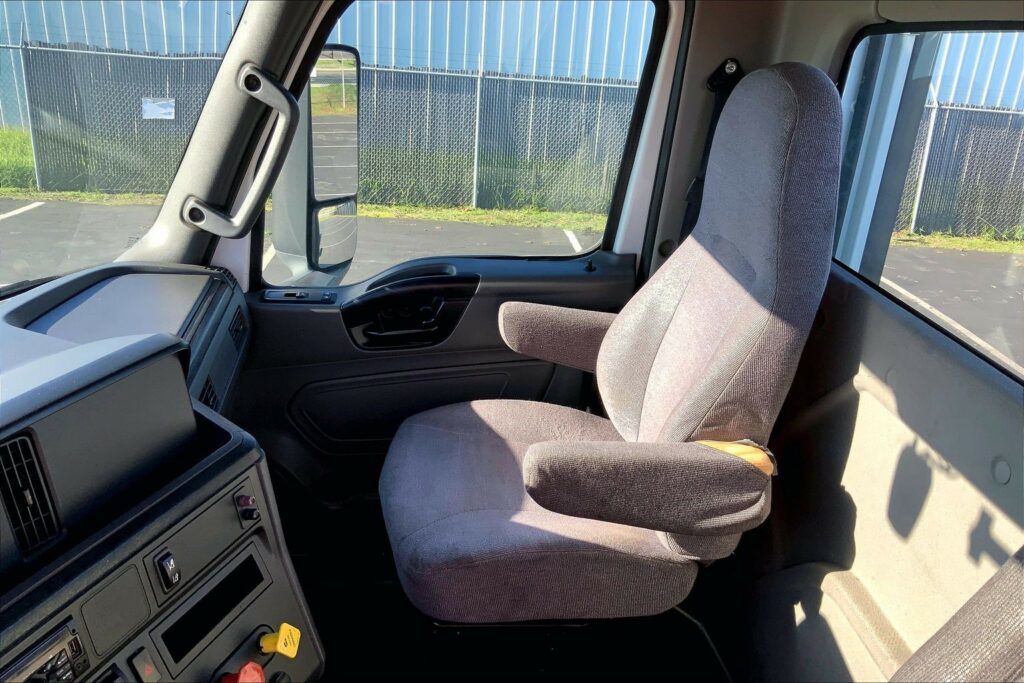 2020 CUM LT625 6×4 Day Cab