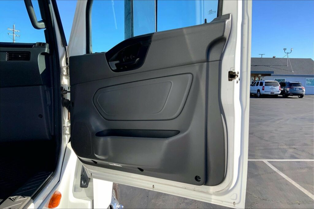 2020 CUM LT625 6×4 Day Cab