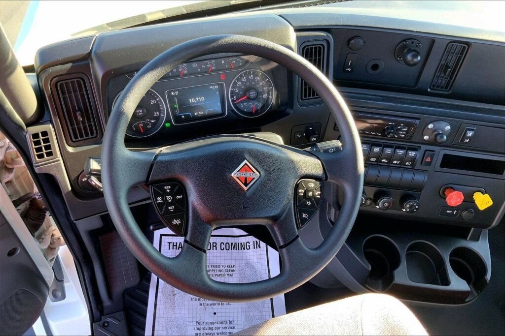 2021 CUM LT625 6×4 Day Cab