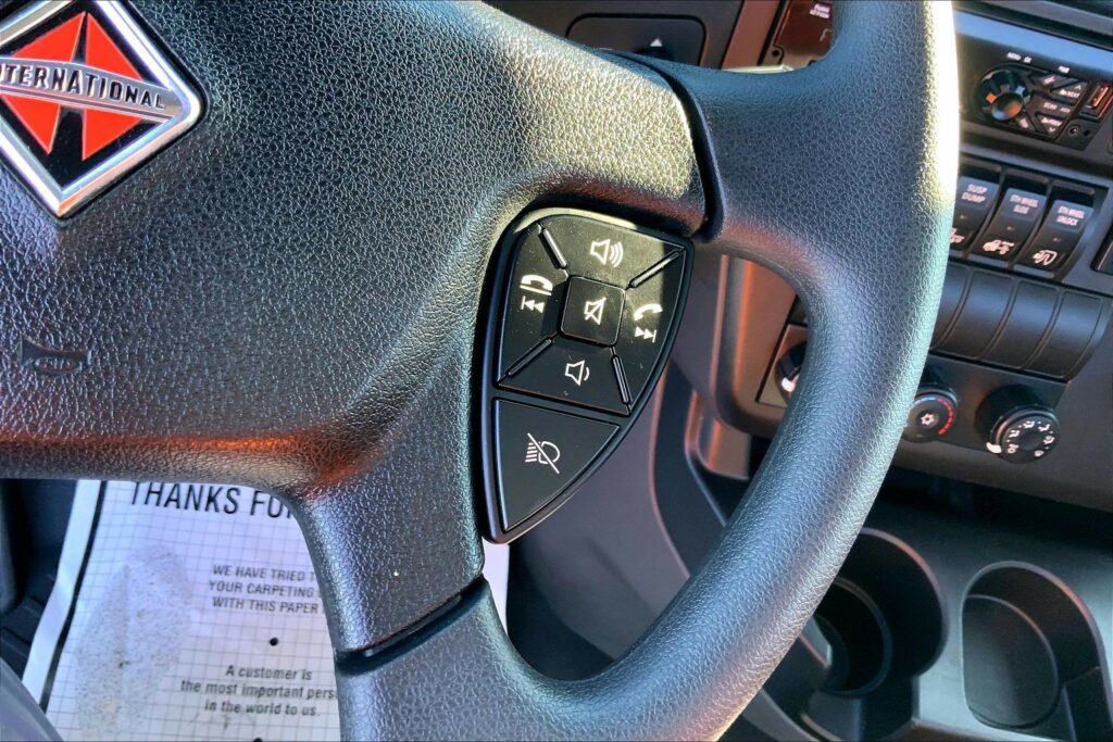 2021 CUM LT625 6×4 Day Cab