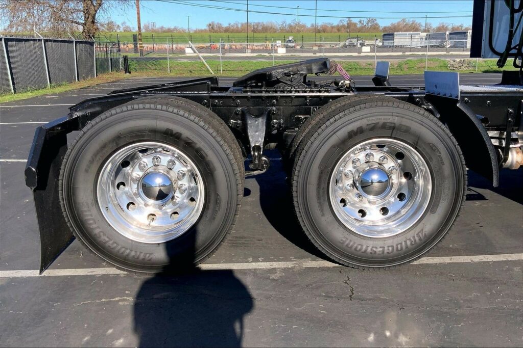 2021 CUM LT625 6×4 Day Cab