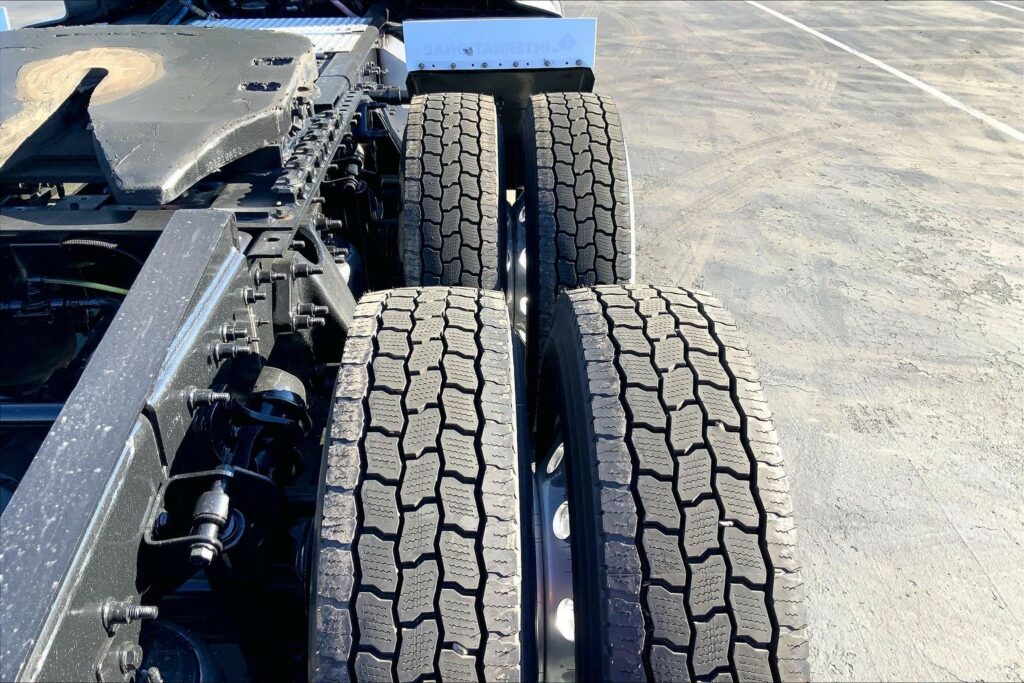 2021 CUM LT625 6×4 Day Cab