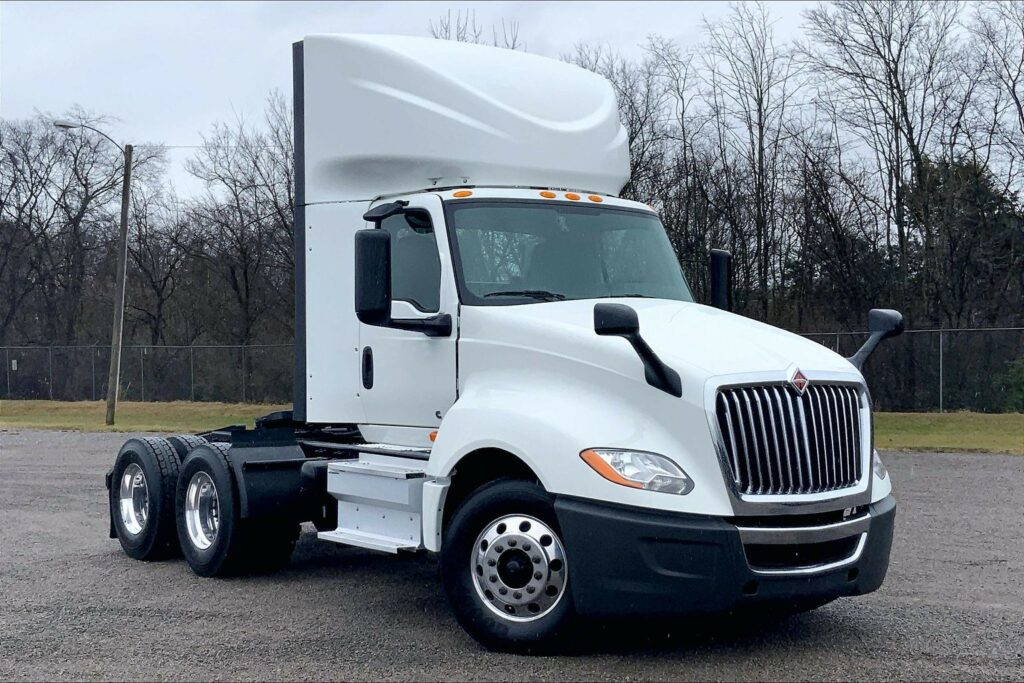 2020 CUM LT625 6×4 Day Cab