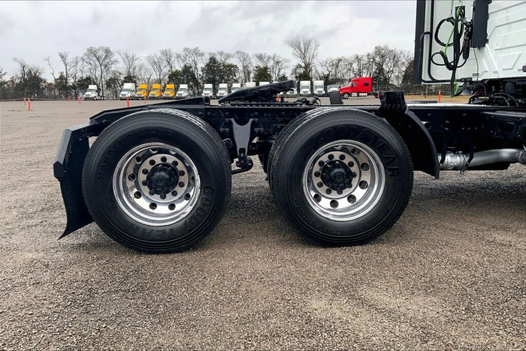 2020 CUM LT625 6×4 Day Cab