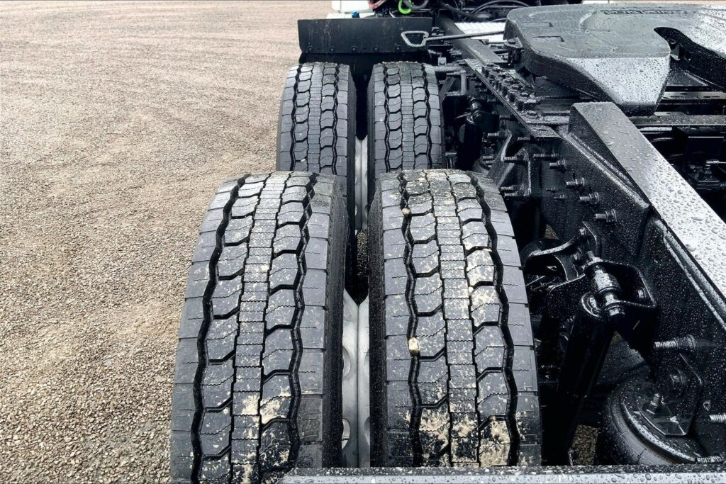 2020 CUM LT625 6×4 Day Cab