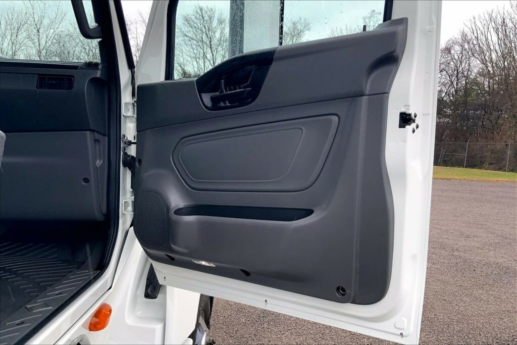 2020 CUM LT625 6×4 Day Cab