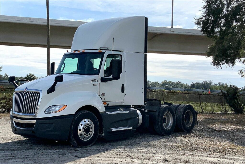 2021 INT LT625 6×4 Day Cab