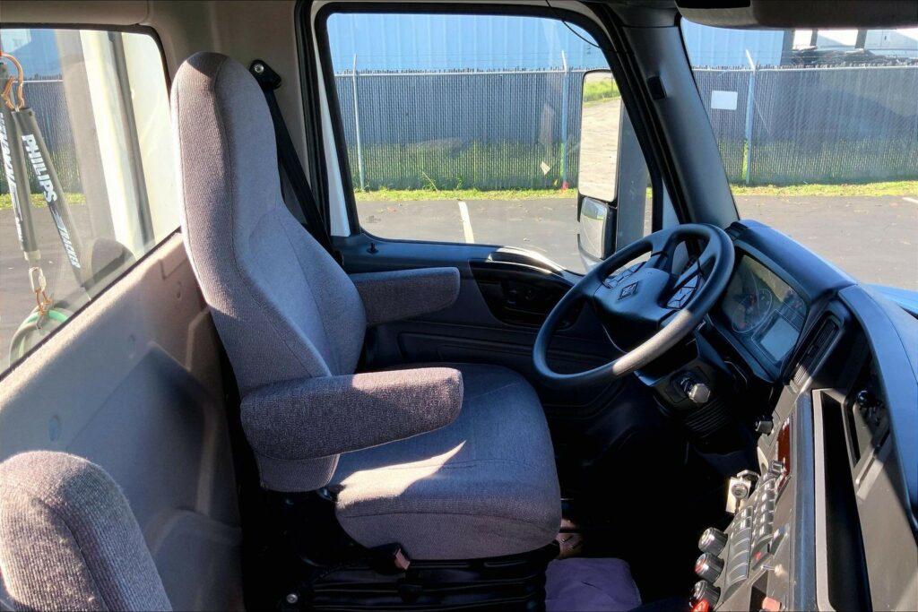 2021 CUM LT625 6×4 Day Cab