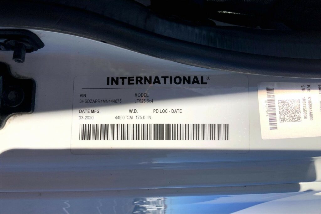 2021 CUM LT625 6×4 Day Cab