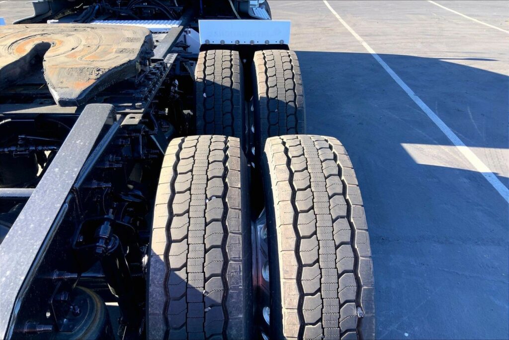 2021 CUM LT625 6×4 Day Cab