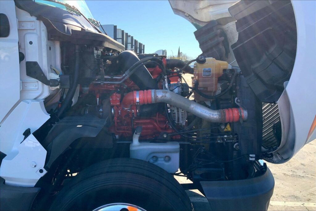 2021 CUM LT625 6×4 Day Cab