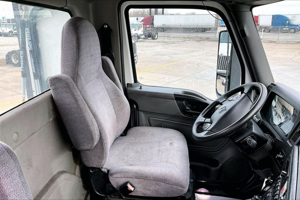 2021 CUM LT625 6×4 Day Cab