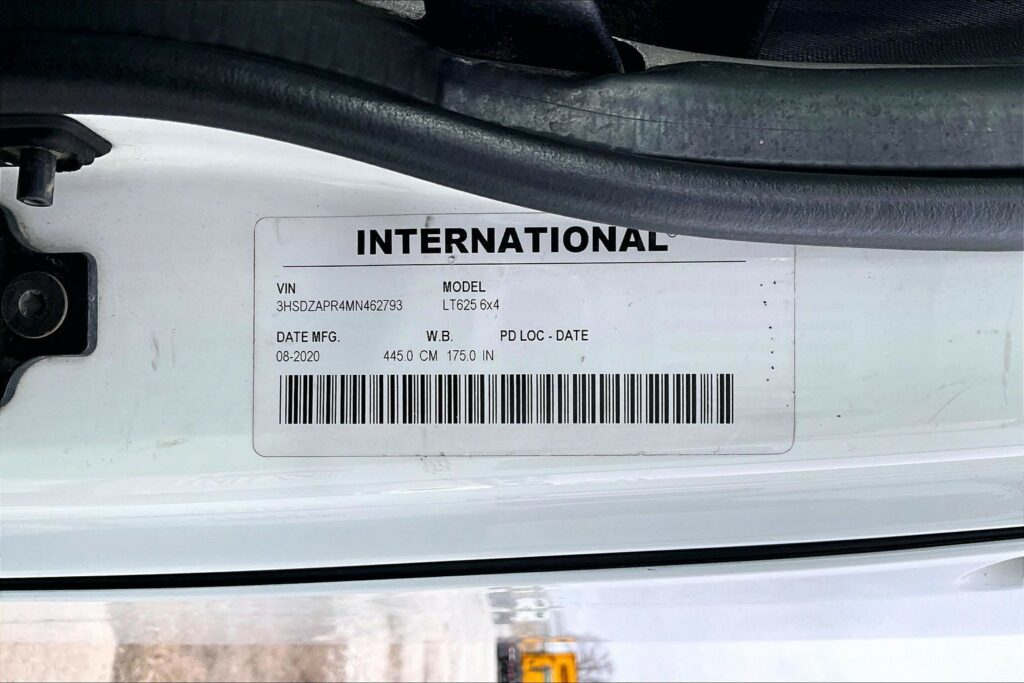 2021 CUM LT625 6×4 Day Cab