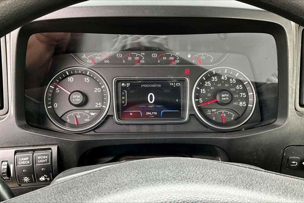 2021 CUM LT625 6×4 Day Cab