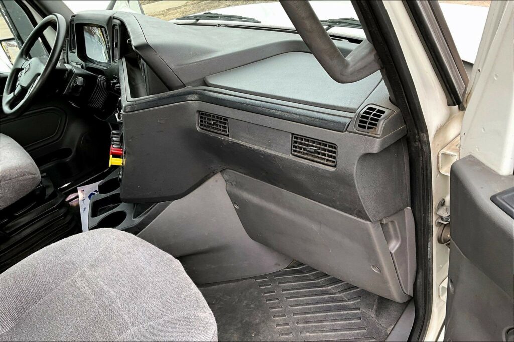 2021 CUM LT625 6×4 Day Cab