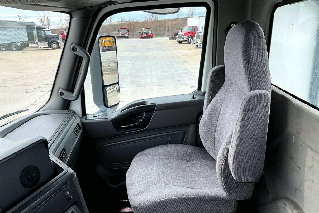 2021 CUM LT625 6×4 Day Cab