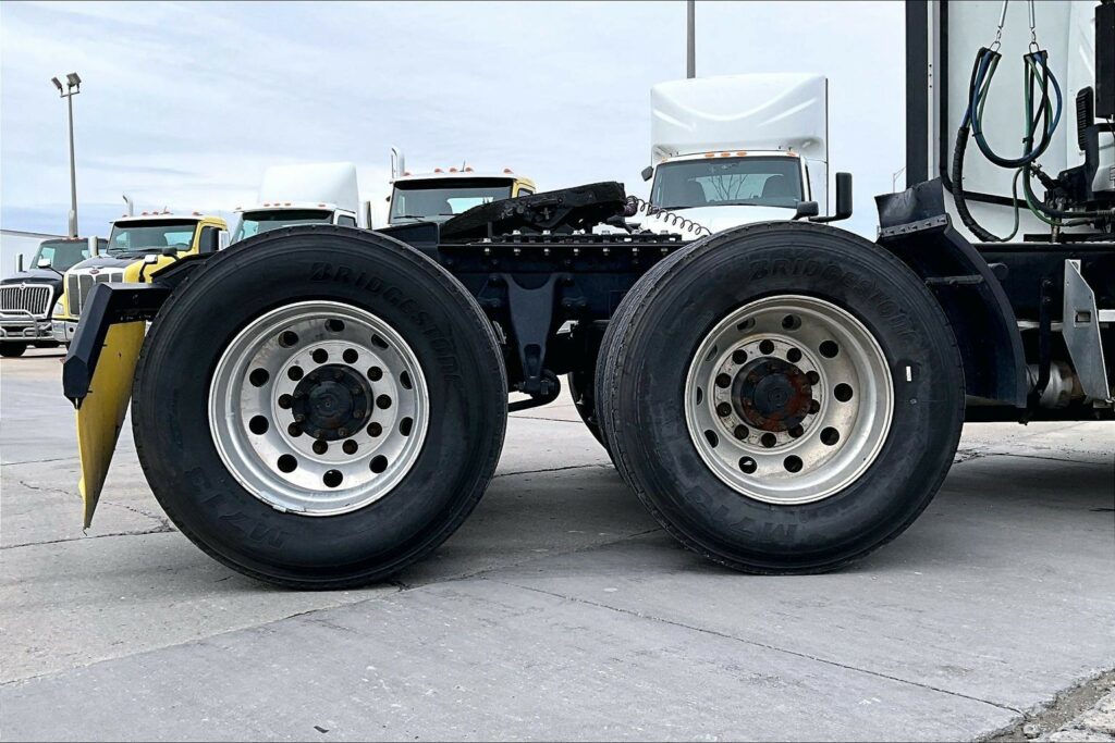 2021 CUM LT625 6×4 Day Cab