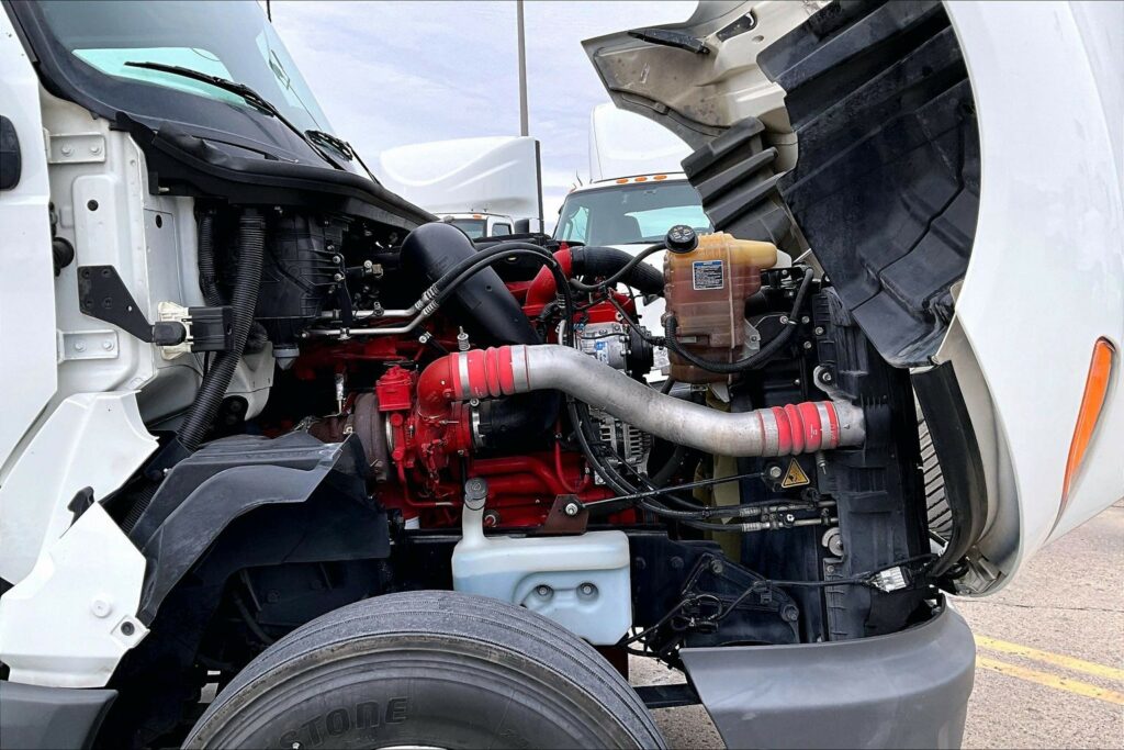 2021 CUM LT625 6×4 Day Cab