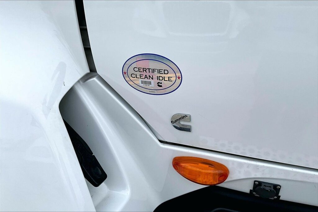 2021 CUM LT625 6×4 Day Cab