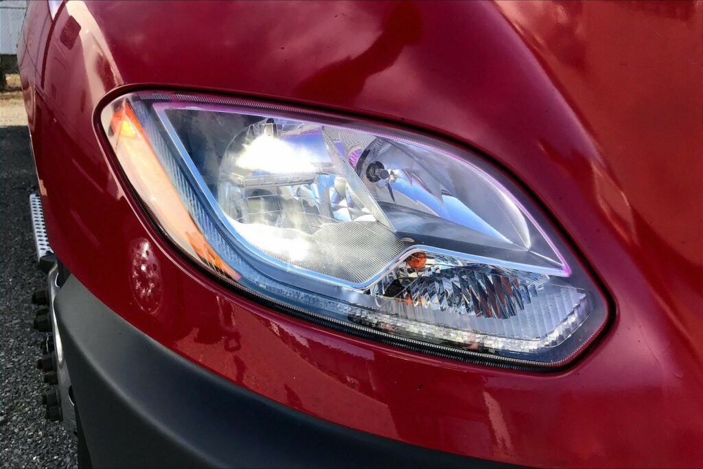 2022 CUM LT625 6×4 Sleeper