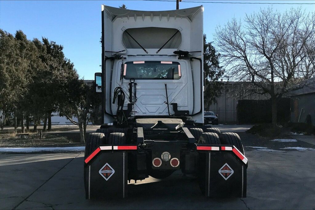 2021 CUM LT625 6×4 Day Cab