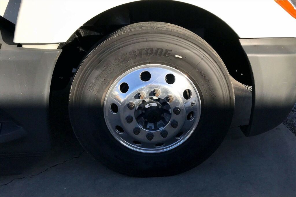 2021 CUM LT625 6×4 Day Cab