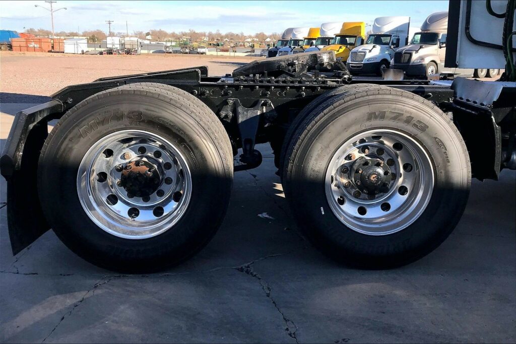 2021 CUM LT625 6×4 Day Cab