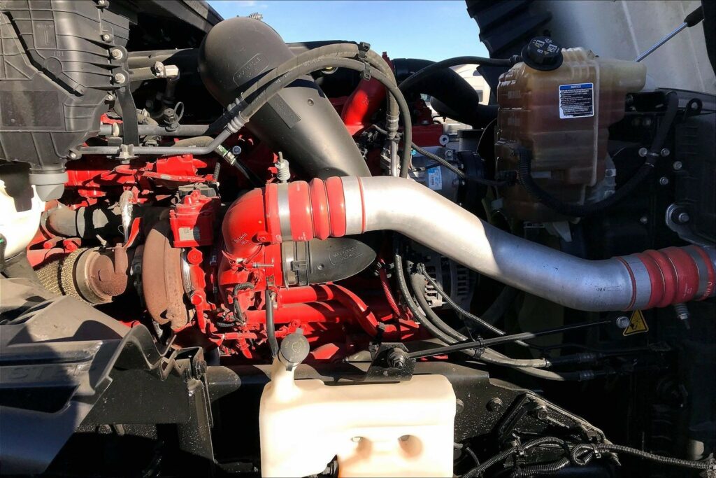 2021 CUM LT625 6×4 Day Cab