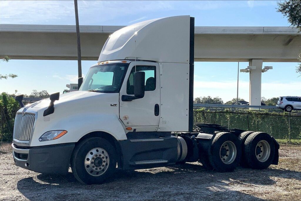 2021 CUM LT625 6×4 Day Cab