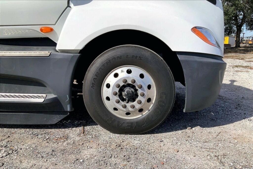 2021 CUM LT625 6×4 Day Cab