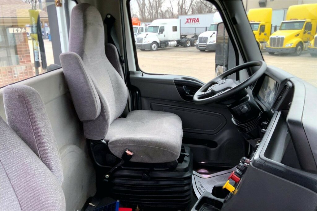 2021 CUM LT625 6×4 Day Cab