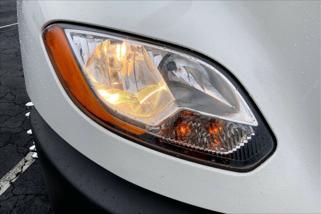 2022 CUM LT625 6×4 Sleeper