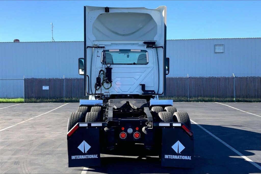 2020 CUM LT625 6×4 Day Cab