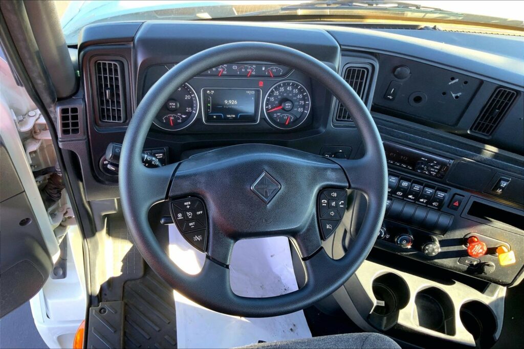 2020 CUM LT625 6×4 Day Cab