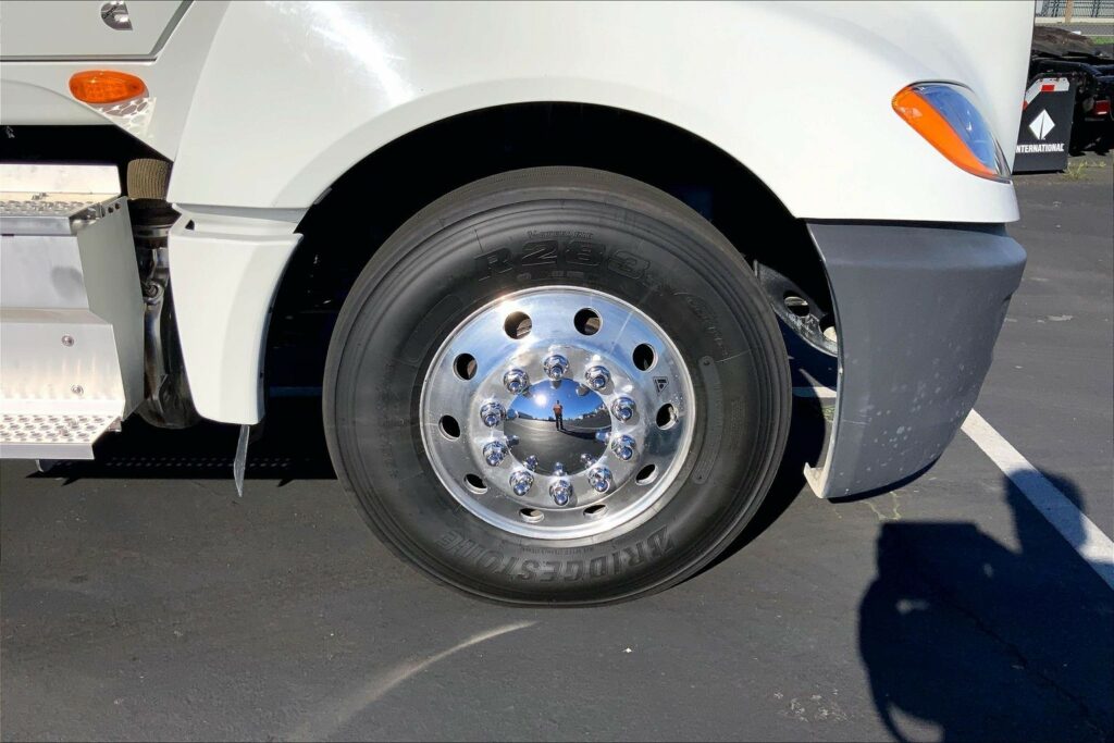 2020 CUM LT625 6×4 Day Cab