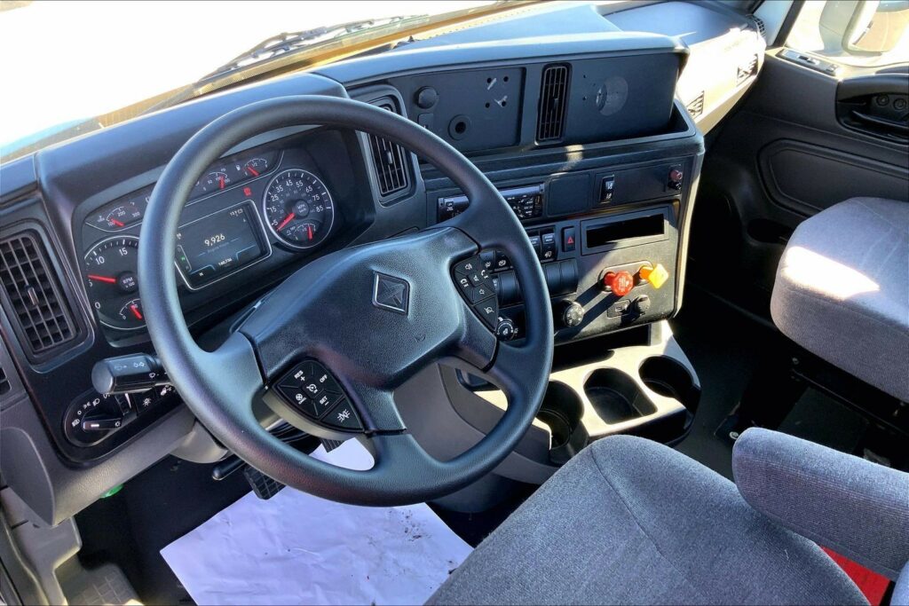 2020 CUM LT625 6×4 Day Cab